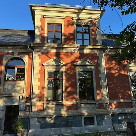 Aussergewoehnliche Stadtvilla Plauen