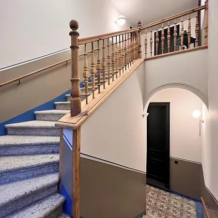 شقة Aussergewoehnliche Stadtvilla بلوين